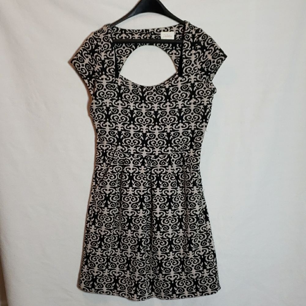 Deletta fall dress